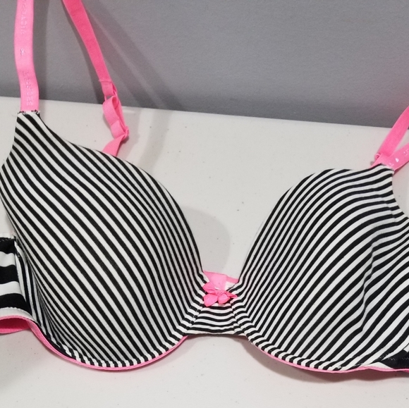Victoria's Secret Striped Bra - Picture 1 of 6